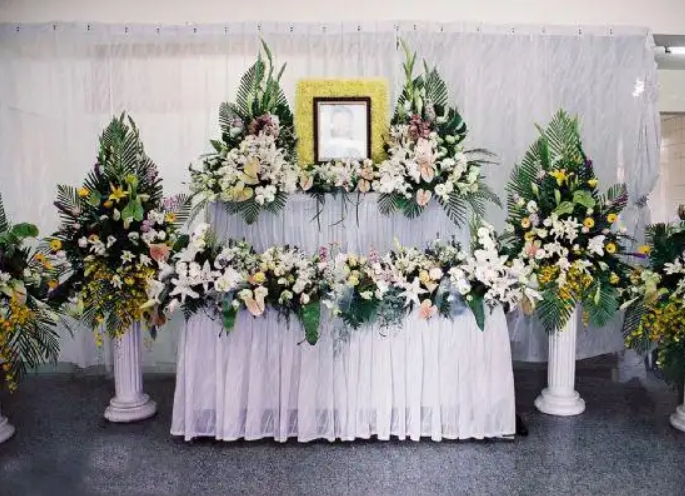 南京靈堂布置的有哪些需注意事項(xiàng)和建議/>
<blockquote class=